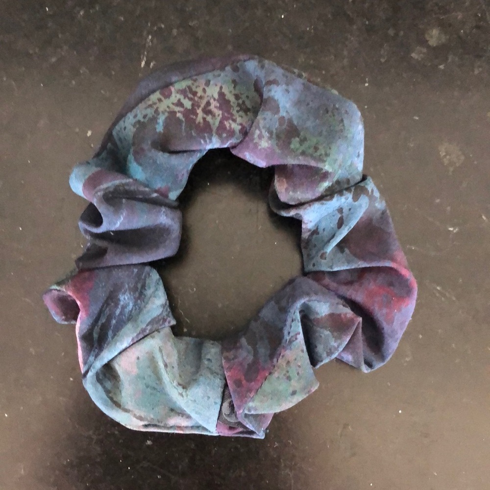 Limited edition lululemon scrunchie!!